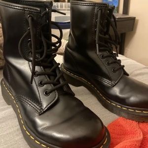Dr. Martens 1460 Women's Original Smooth Leather Lace Up Boots - Black, Size 7